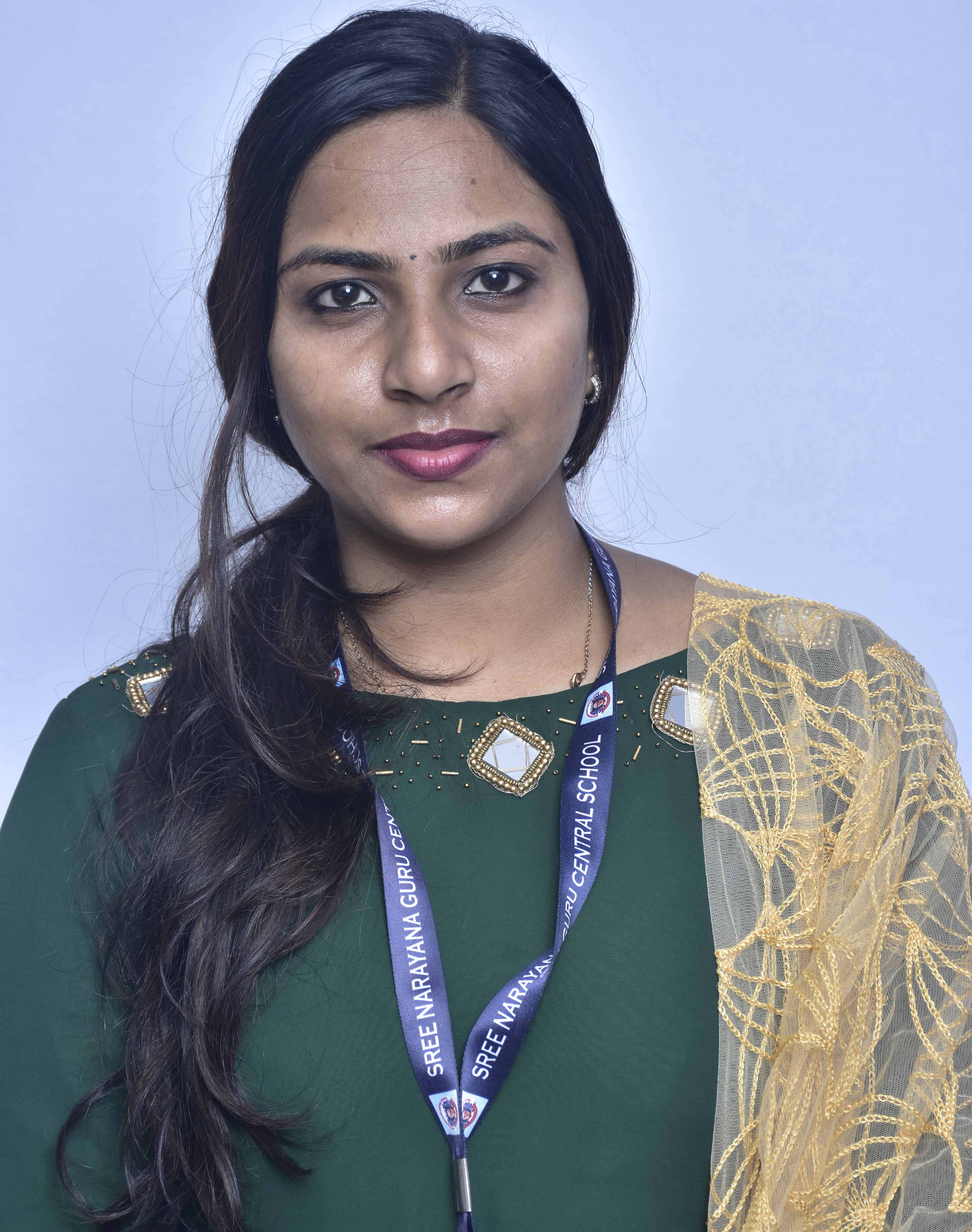 MS. ASHNI M